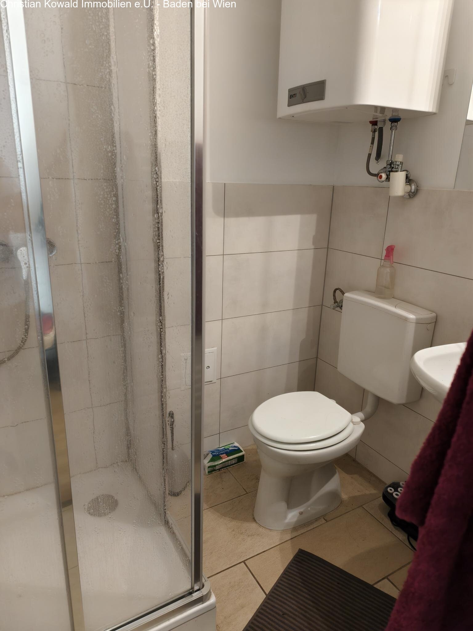 Bad mit WC Bad mit WC