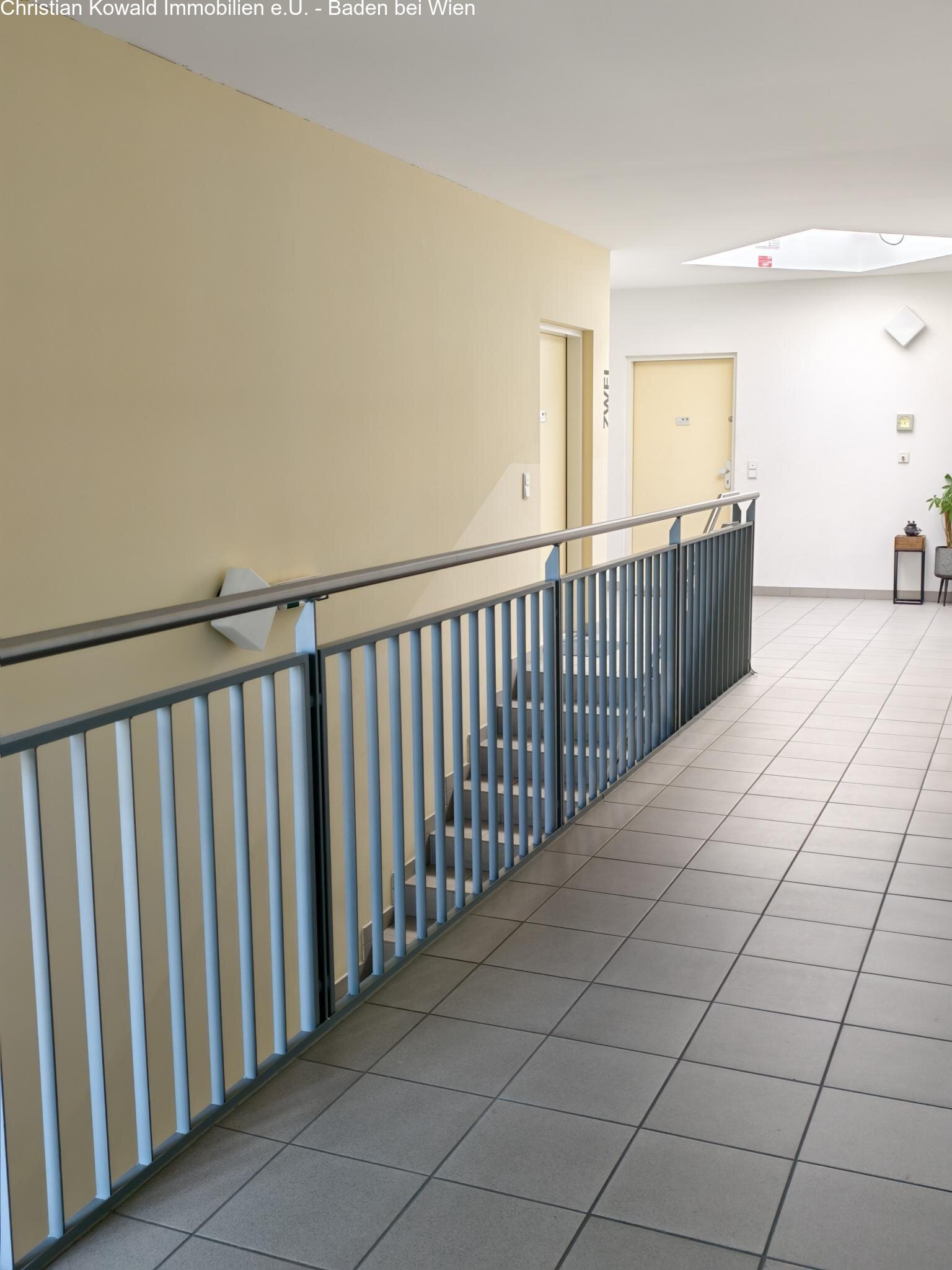 Zugang Wohnung 11
